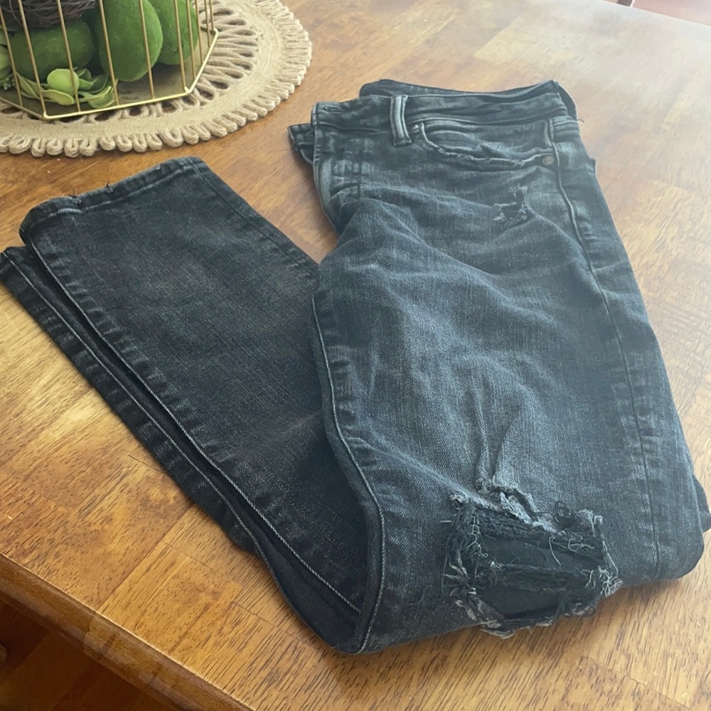 American Eagle Men’s Slim fit black Distressed Jeans - Size 30 x 30